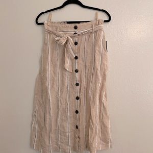 Boho skirt, mid length, tie belt, button-up size S